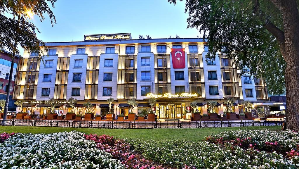 DOSSO DOSSI DOWNTOWN
